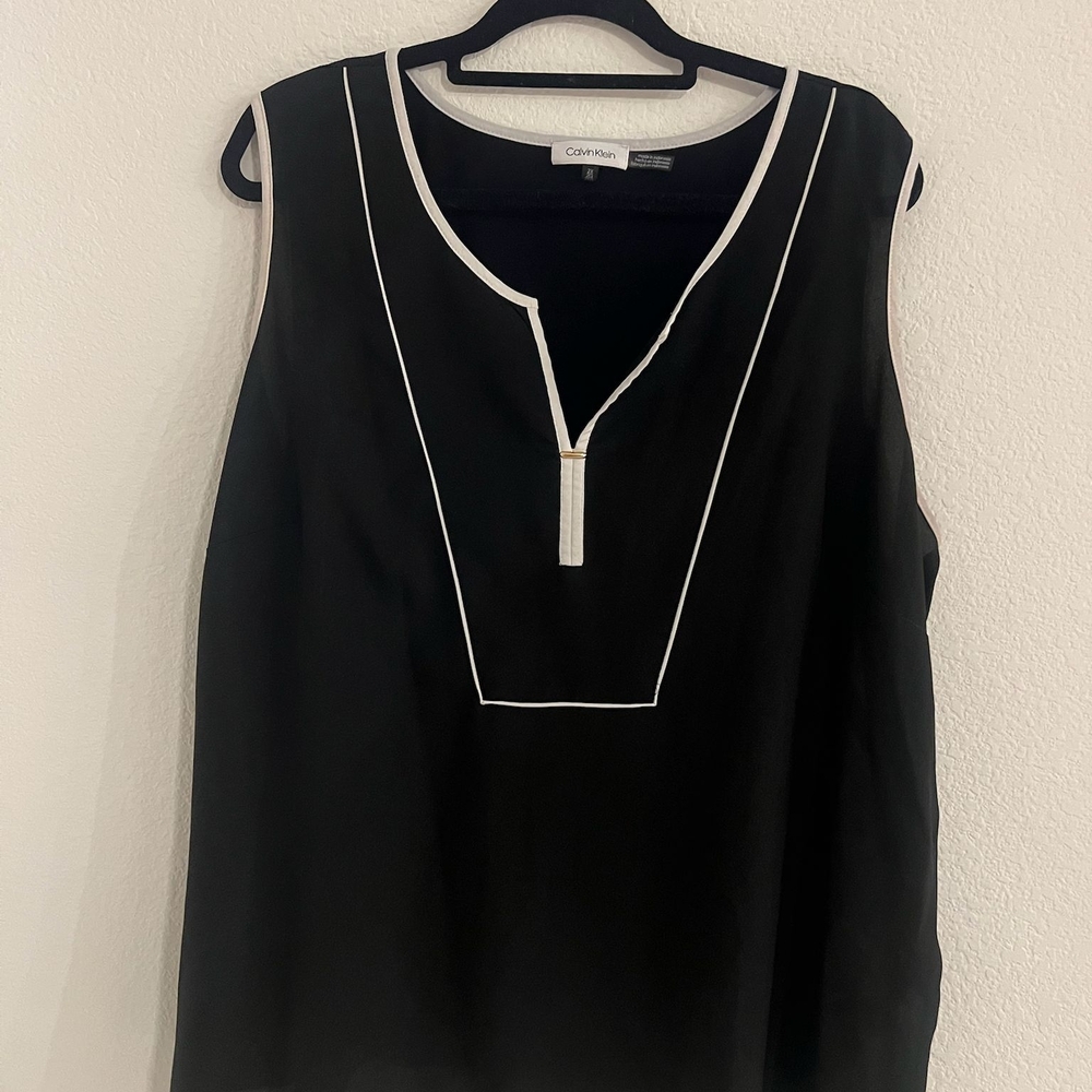 Calvin Klein Black and White Trim Blouse